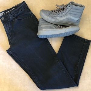 Denizen from Levi’s 30x30 Skinny fit jeans!